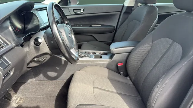 2017 Kia Optima Premium Hybrid - Photo 17
