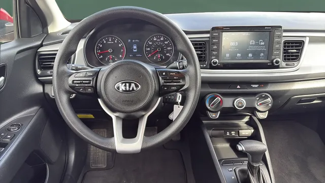 2020 Kia RIO S - Photo 20