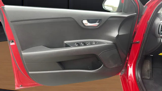 2020 Kia RIO S - Photo 47