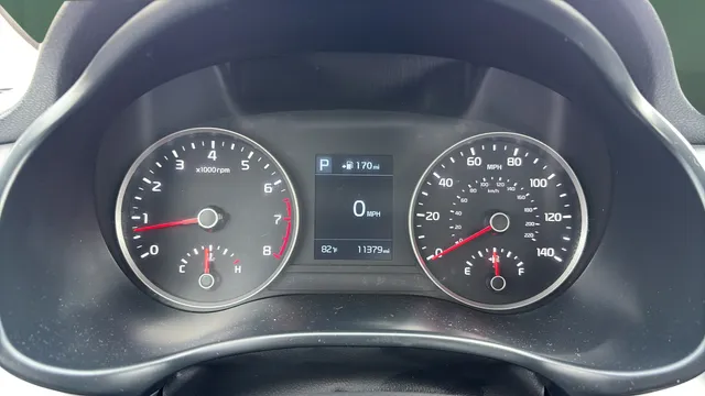 2020 Kia RIO S - Photo 19