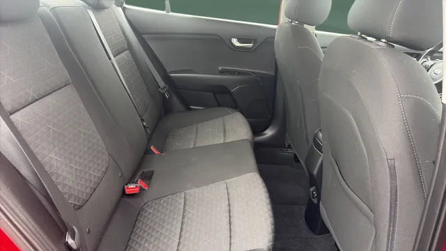 2020 Kia RIO S - Photo 32