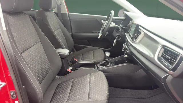 2020 Kia RIO S - Photo 31