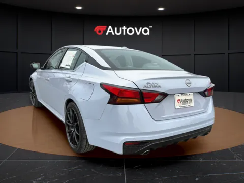 Photos of 2024 Nissan Altima 2.5 SR for sale in Madison Heights, VA at Autova