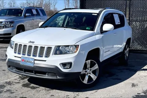 Photos of 2016 Jeep Compass High Altitude for sale in Madison Heights, VA at Autova