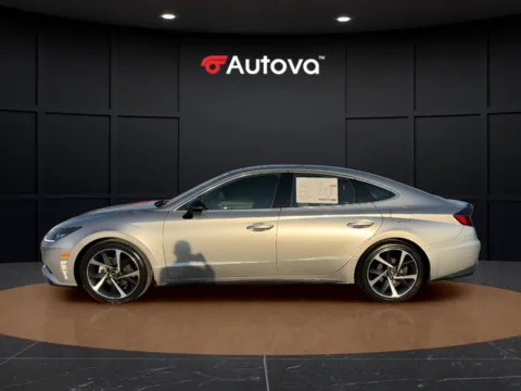 Photos of 2022 Hyundai Sonata SEL Plus for sale in Madison Heights, VA at Autova