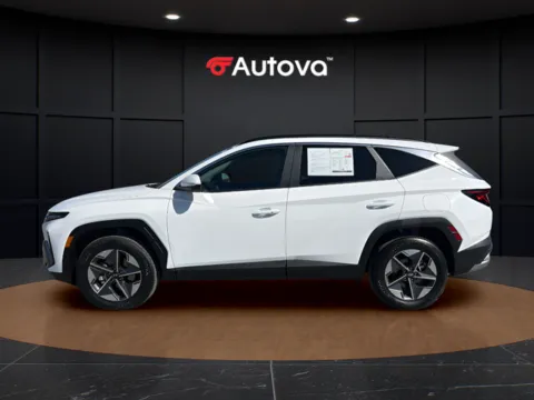 Photos of 2026 Hyundai Tucson SEL for sale in Madison Heights, VA at Autova