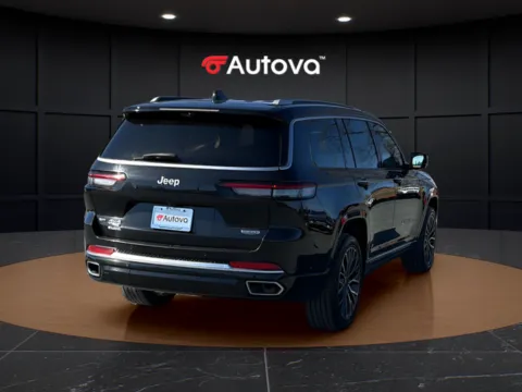 More photos of 2022 Jeep Grand Cherokee L Summit at Autova, VA