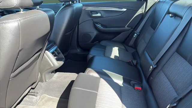 2019 Chevrolet Impala 1LT - Photo 15