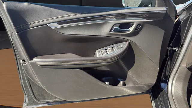 2019 Chevrolet Impala 1LT - Photo 24