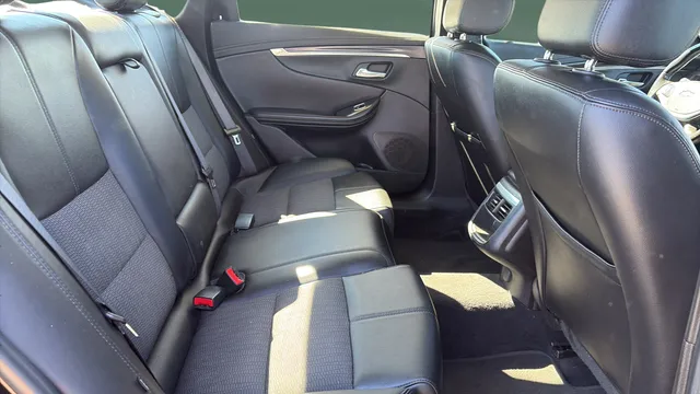 2019 Chevrolet Impala 1LT - Photo 18