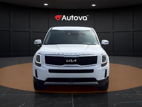 White 2022 Kia Telluride LX for sale in Madison Heights, VA