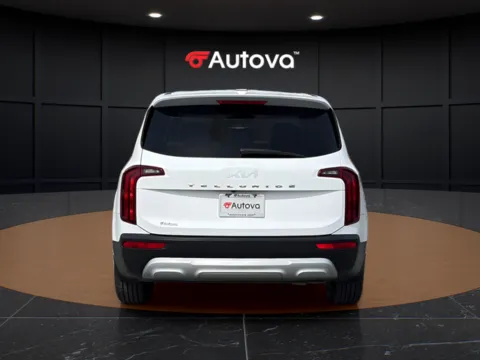 More photos of 2022 Kia Telluride LX at Autova, VA