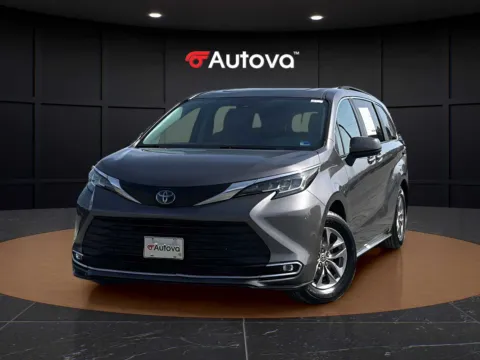 Gray 2021 Toyota Sienna XLE for sale in Madison Heights, VA