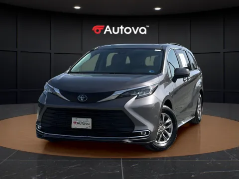 Gray 2021 Toyota Sienna XLE for sale in Madison Heights, VA