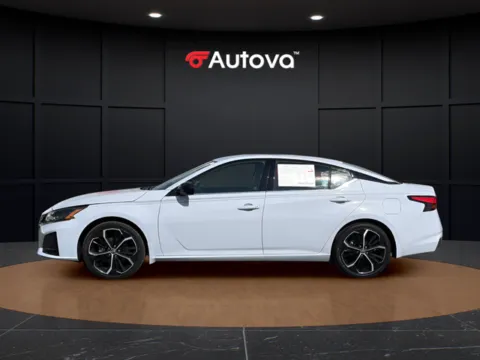 Photos of 2024 Nissan Altima 2.5 SR for sale in Madison Heights, VA at Autova