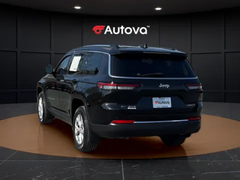 Another view of 2022 Jeep Grand Cherokee L Limited for sale in Madison Heights, VA at Autova