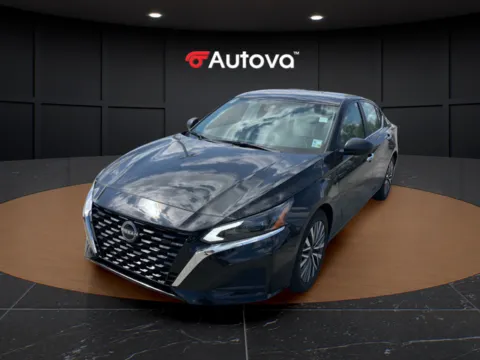 Black 2025 Nissan Altima 2.5 SV for sale in Madison Heights, VA