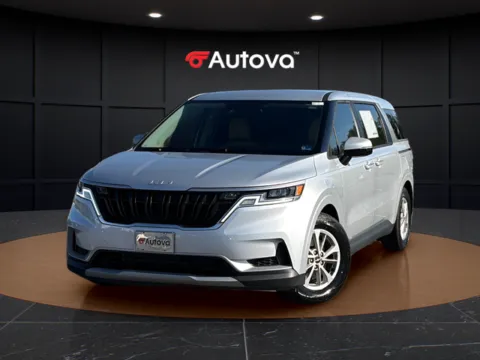 Silver 2022 Kia Carnival LXS for sale in Madison Heights, VA