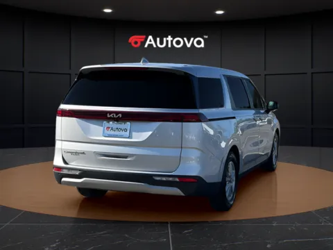 More photos of 2022 Kia Carnival LXS at Autova, VA