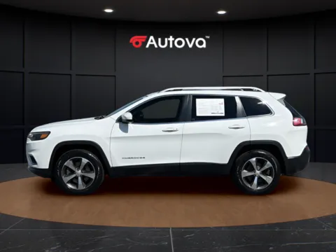 Photos of 2019 Jeep Cherokee Limited for sale in Madison Heights, VA at Autova