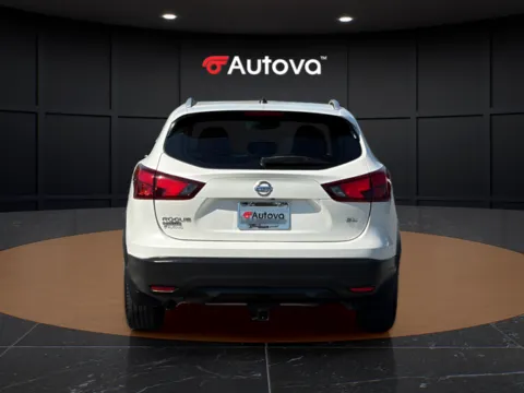 More photos of 2017 Nissan Rogue Sport SL at Autova, VA