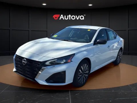 White 2025 Nissan Altima 2.5 SV for sale in Madison Heights, VA