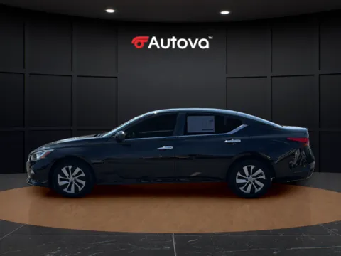 Photos of 2020 Nissan Altima 2.5 S for sale in Madison Heights, VA at Autova