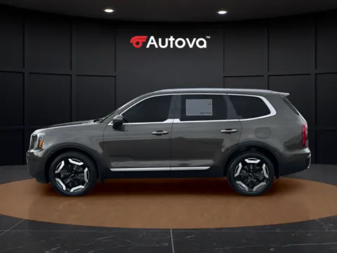 Photos of 2023 Kia Telluride S for sale in Madison Heights, VA at Autova