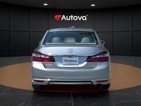 More photos of 2017 Honda Accord EX-L at Autova, VA