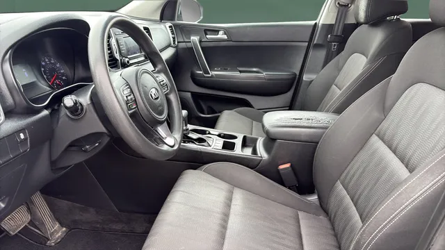 2017 Kia Sportage LX - Photo 17