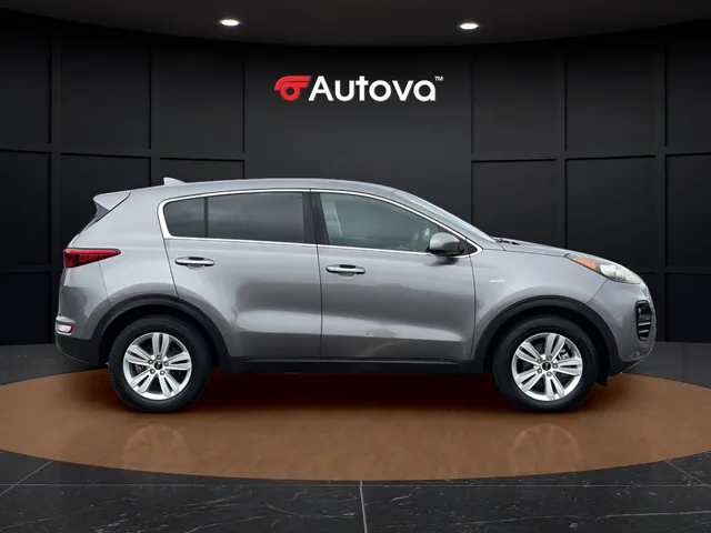 2017 Kia Sportage LX - Photo 6