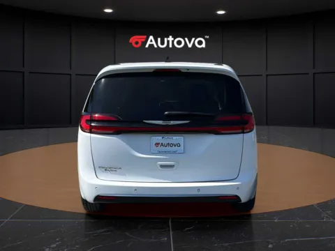 More photos of 2023 Chrysler Pacifica Touring L at Autova - Madison Heights, VA