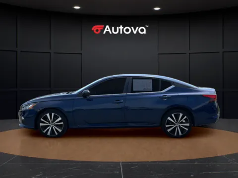 Photos of 2022 Nissan Altima 2.5 SR for sale in Madison Heights, VA at Autova