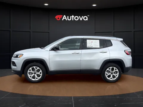 Photos of 2025 Jeep Compass Latitude for sale in Madison Heights, VA at Autova