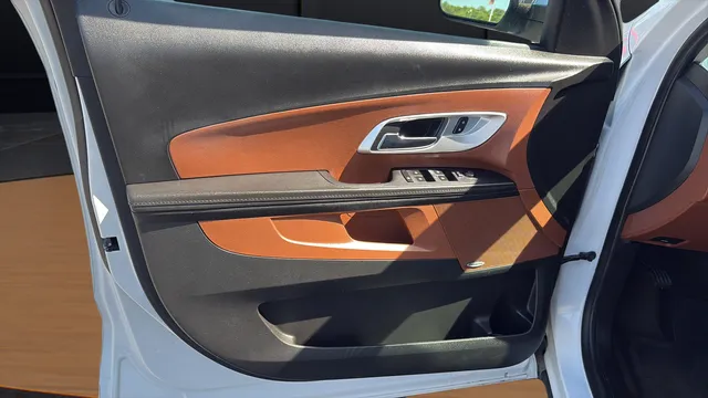 2017 Chevrolet Equinox Premier - Photo 16