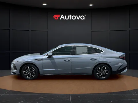 Photos of 2025 Hyundai Sonata SEL for sale in Madison Heights, VA at Autova