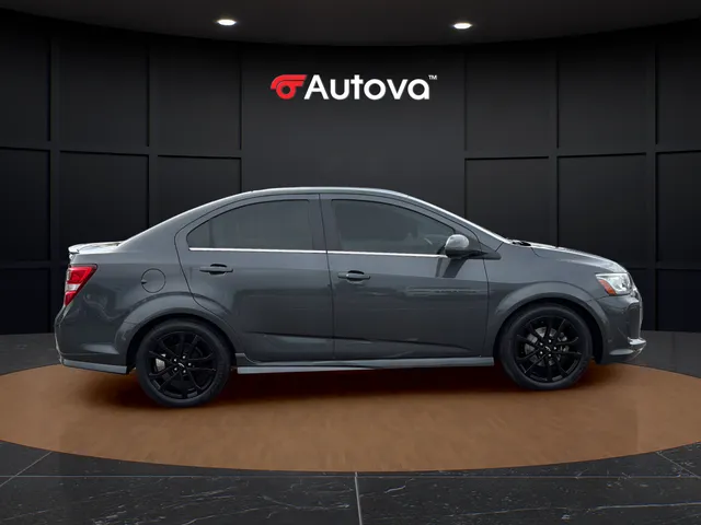 2019 Chevrolet Sonic Premier - Photo 6