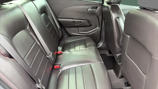 2019 Chevrolet Sonic Premier - Photo 24