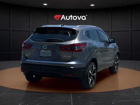 More photos of 2022 Nissan Rogue Sport SL at Autova - Madison Heights, VA