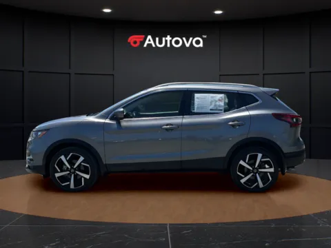 Photos of 2022 Nissan Rogue Sport SL for sale in Madison Heights, VA at Autova