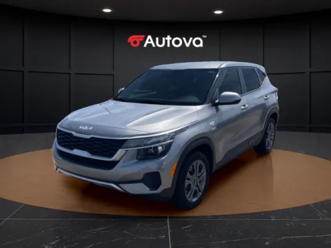 Gray 2023 Kia Seltos LX for sale in Madison Heights, VA