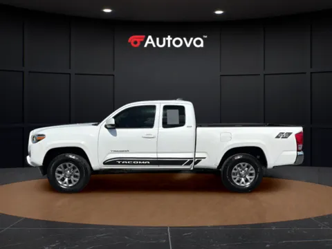 Photos of 2017 Toyota Tacoma SR5 for sale in Madison Heights, VA at Autova