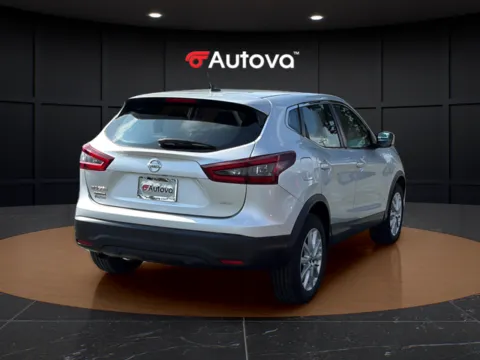More photos of 2022 Nissan Rogue Sport S at Autova, VA