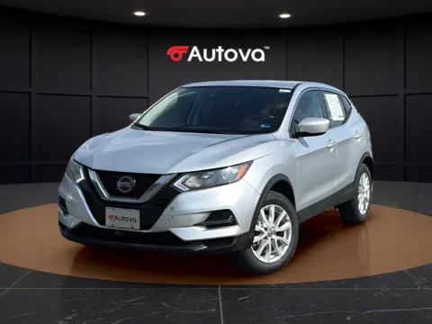Silver 2022 Nissan Rogue Sport S for sale in Madison Heights, VA