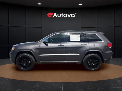 Photos of 2021 Jeep Grand Cherokee Overland for sale in Madison Heights, VA at Autova