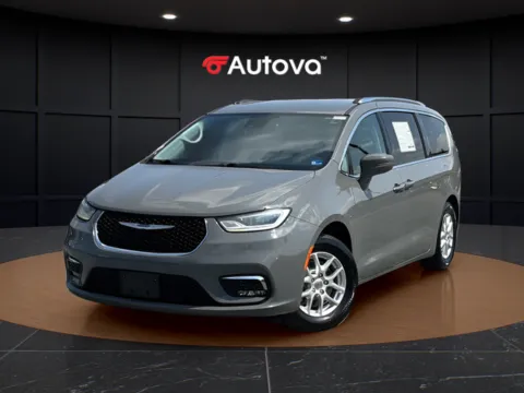 Gray 2021 Chrysler Pacifica Touring L for sale in Madison Heights, VA