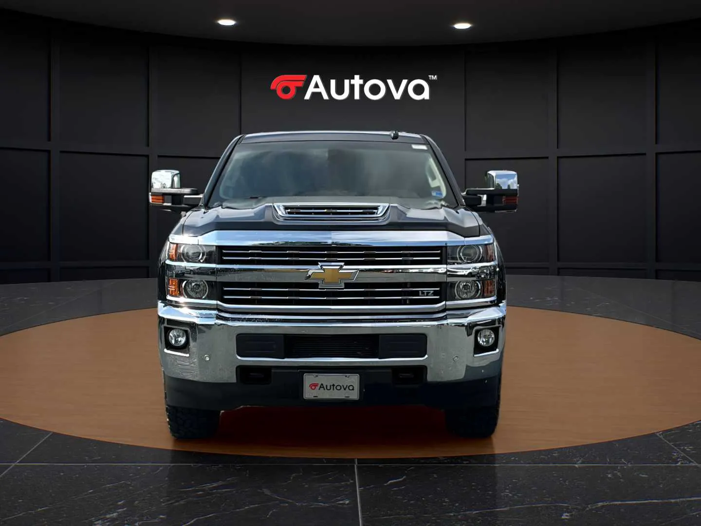 Chevrolet Silverado photo 8
