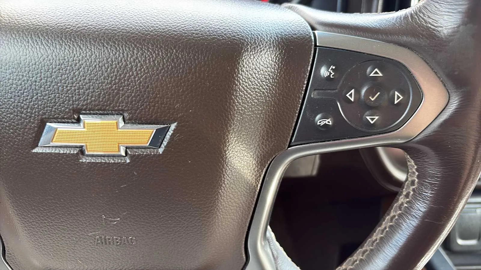 Chevrolet Silverado photo 15