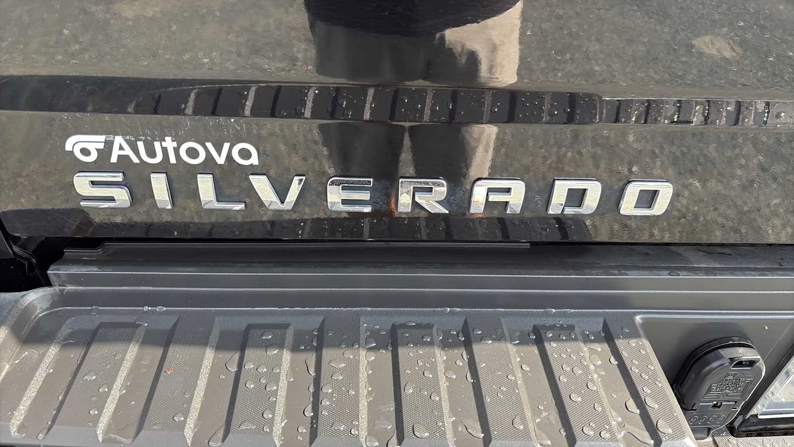 Chevrolet Silverado photo 13