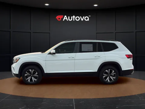 Photos of 2021 Volkswagen Atlas 3.6L V6 SE w/Technology for sale in Madison Heights, VA at Autova